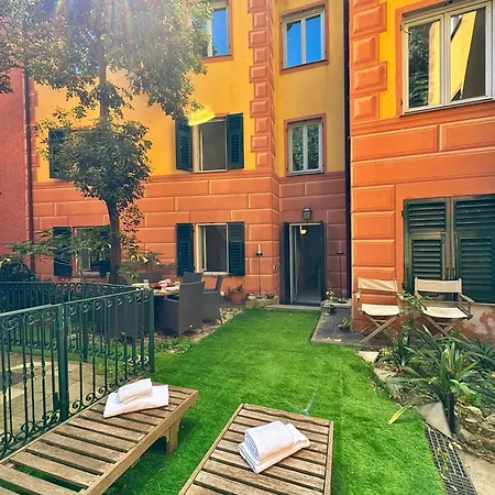 Casa • • Paraggi